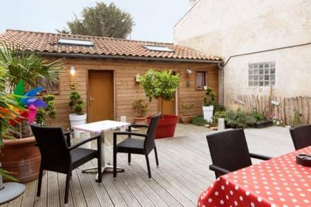 Superbe Appartement Avec Terrasse En Centre Ville La Rochelle  Exterior photo